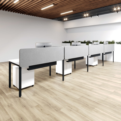 Бенч система на 4 места в один ряд П-образное подстолье